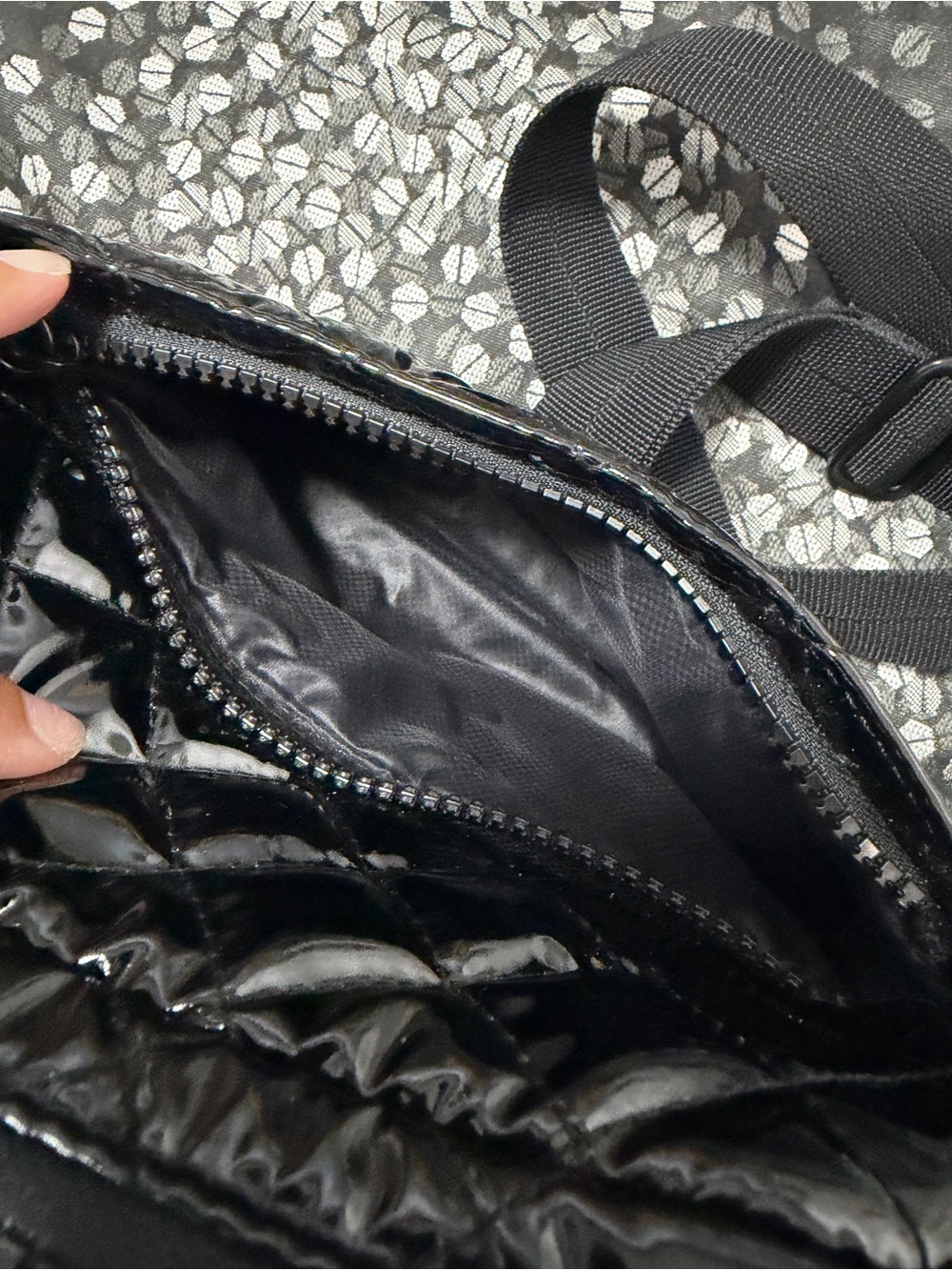 Mz Wallace small metro camera bag - Picture 7 of 7
